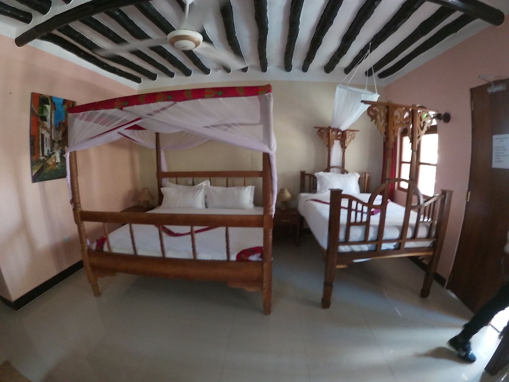 Comfort Triple Room, Multiple Beds, Terrace, Pool View