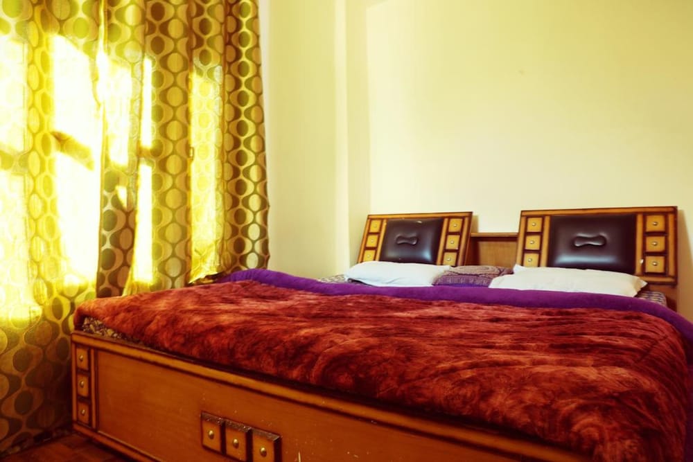 Deluxe Room, Shared Bathroom photo 1