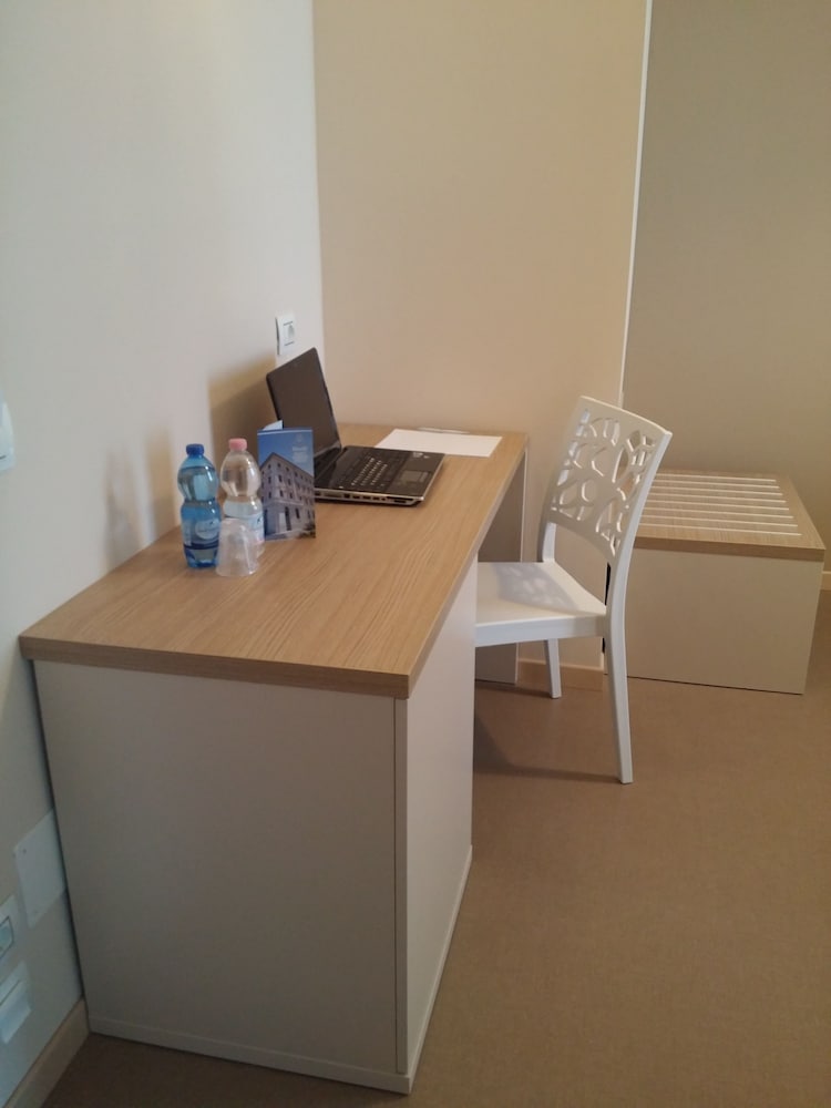 Single Room photo 2
