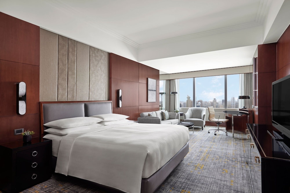 Room, 1 King Bed, Corner