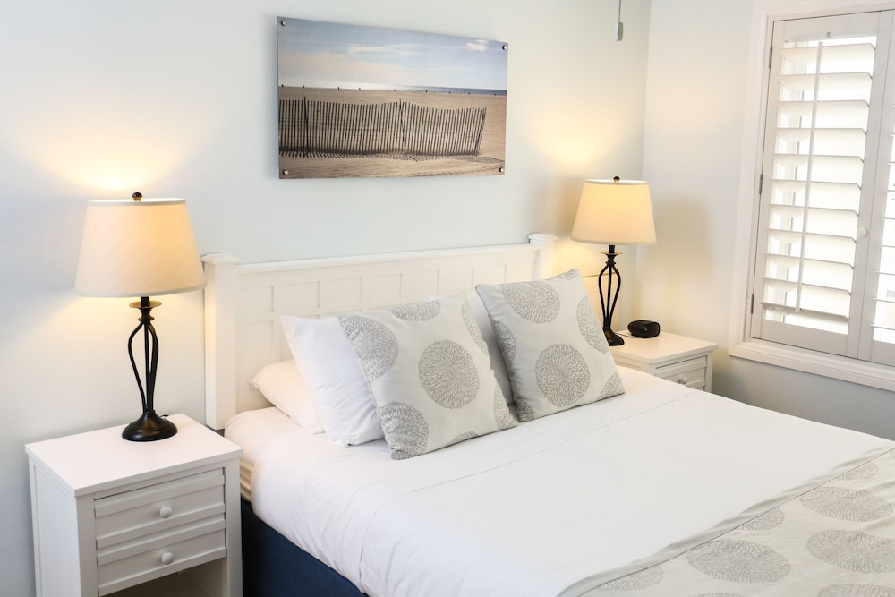 Standard Room, 1 Queen Bed, Accessible, Non Smoking