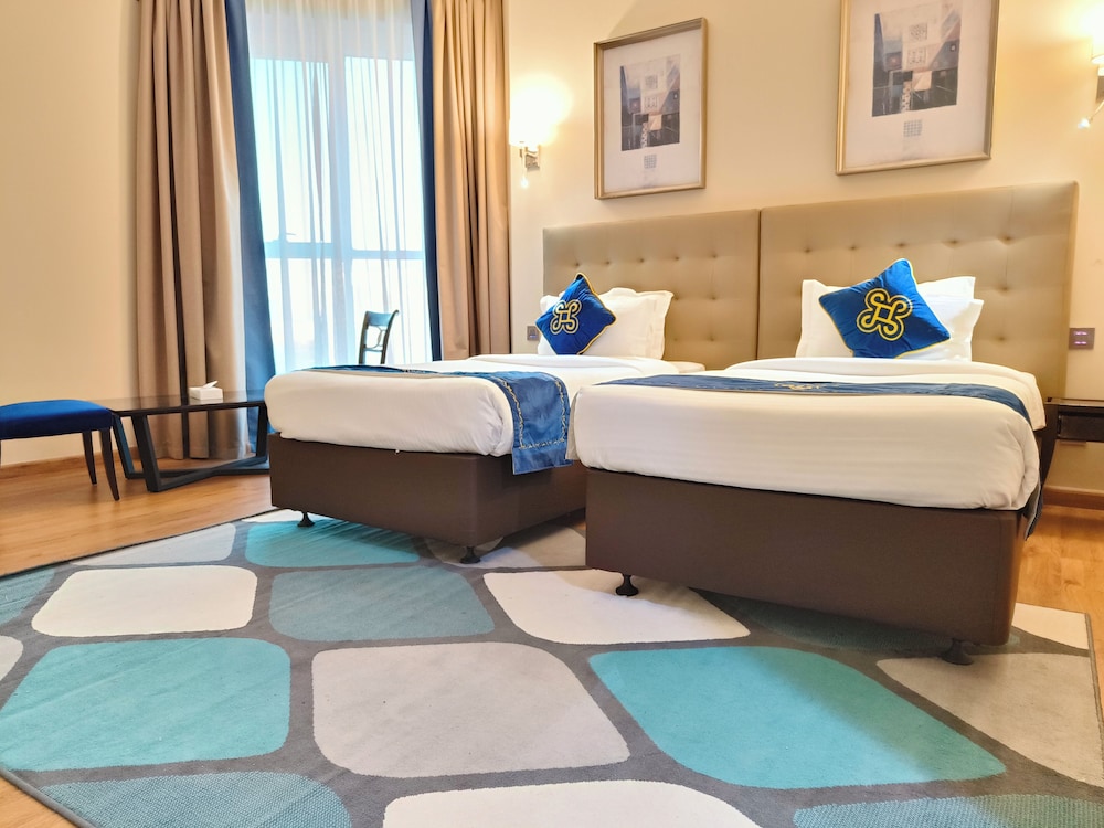 Premium Twin Room, 2 Twin Beds photo 3