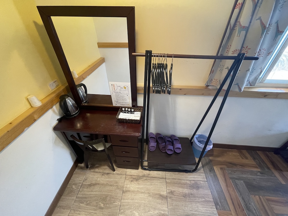 Standard Quadruple Room - Photo 4