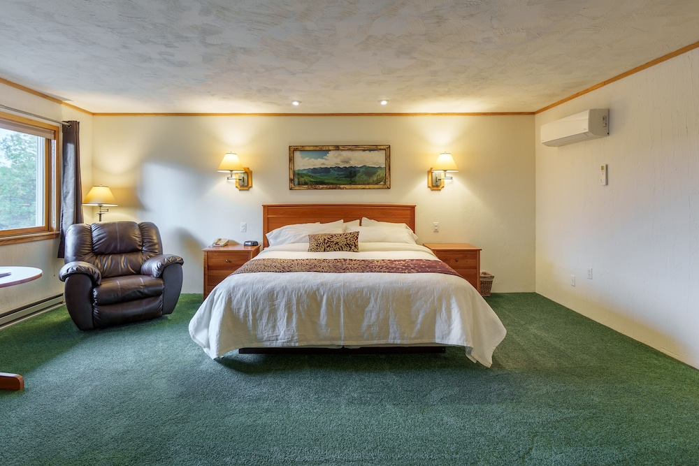 Standard King Room