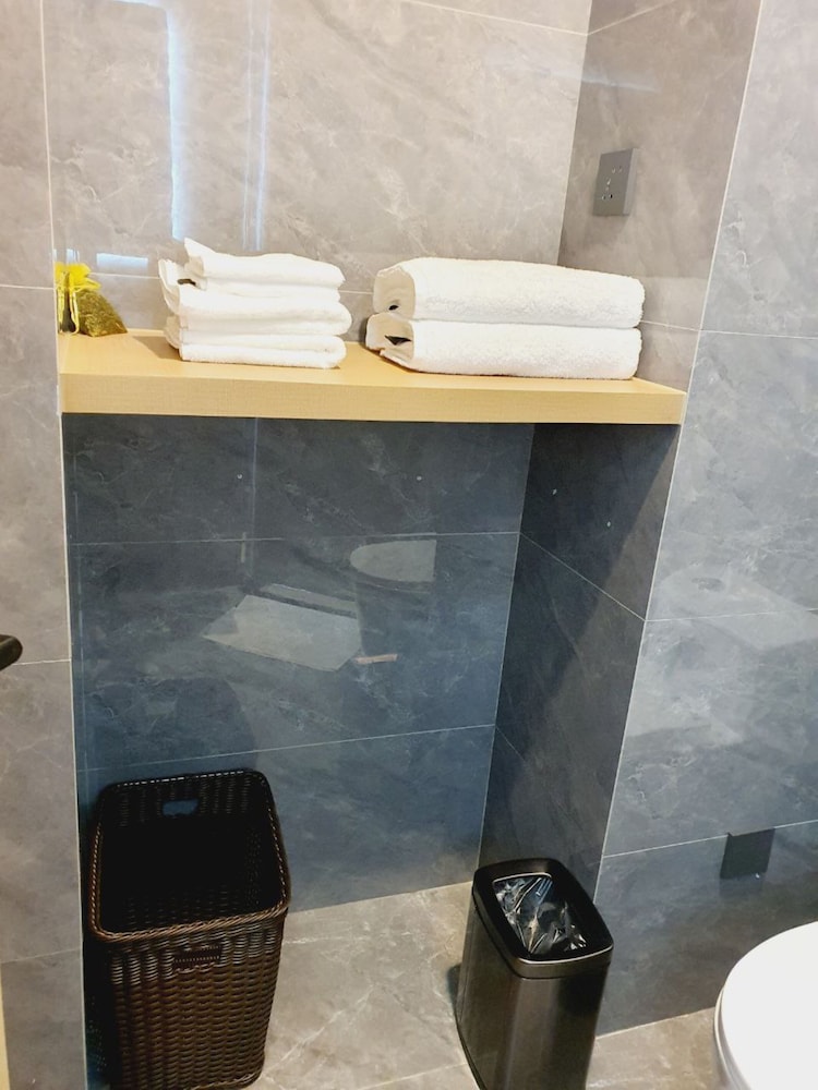 Deluxe Twin Room - Photo 8