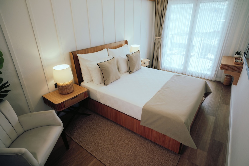 Superior Double Room, Balcony, Sea View