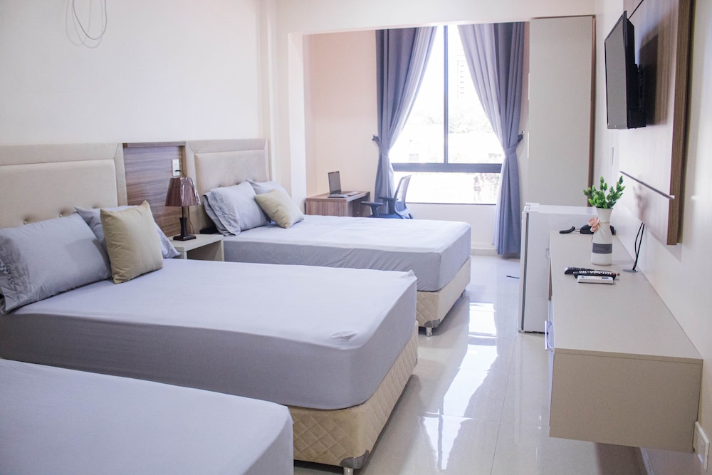 Deluxe Triple Room, Multiple Beds