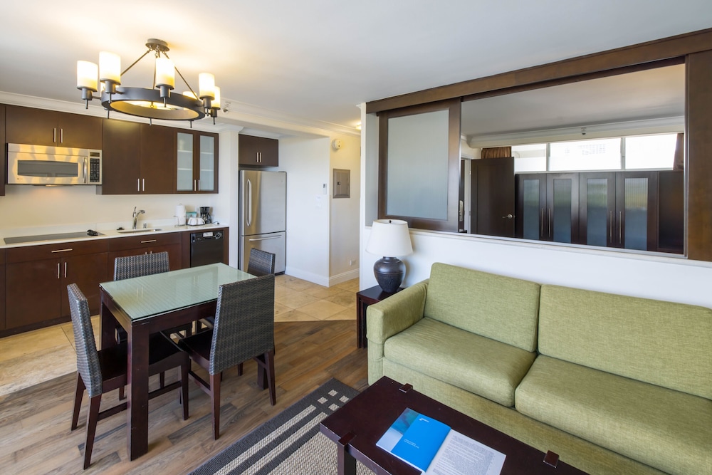 Condo, 1 Bedroom, Partial Ocean View - Photo 4