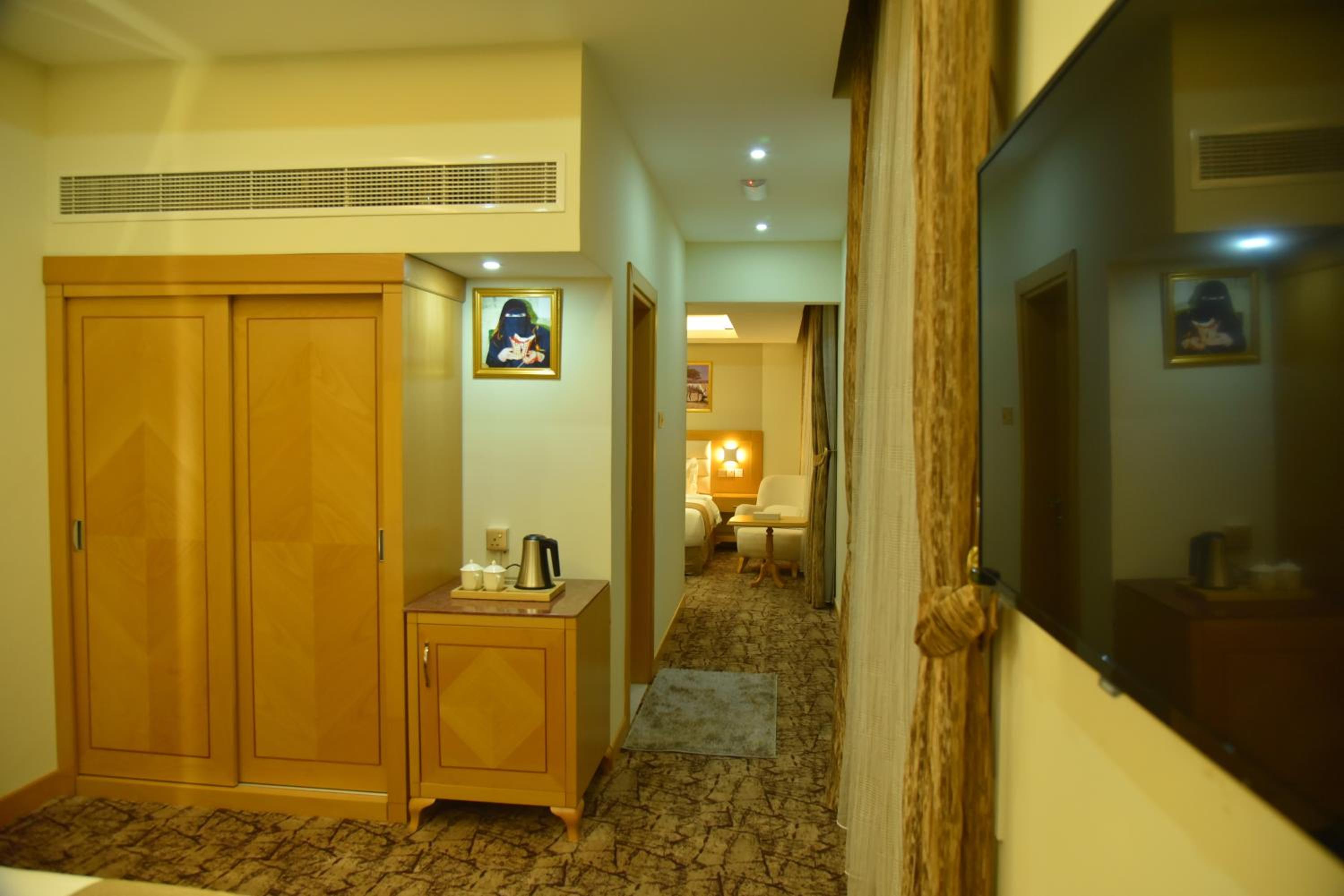 Family Double Room - Photo 4