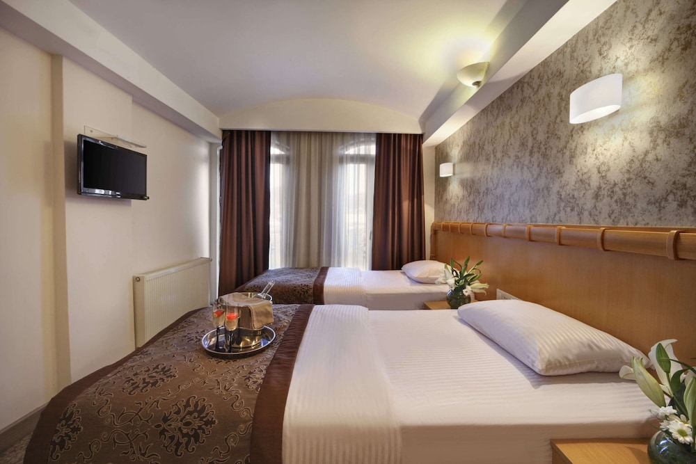 Comfort Twin Room photo 3