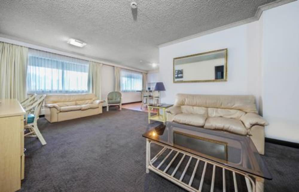 Classic Apartment, 2 Bedrooms, Kitchen photo 3