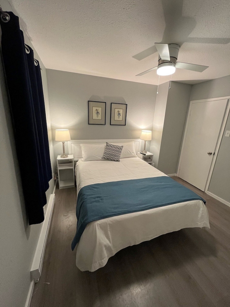 Junior Suite, 1 Bedroom, Kitchen, Mountain View (Rm 8)