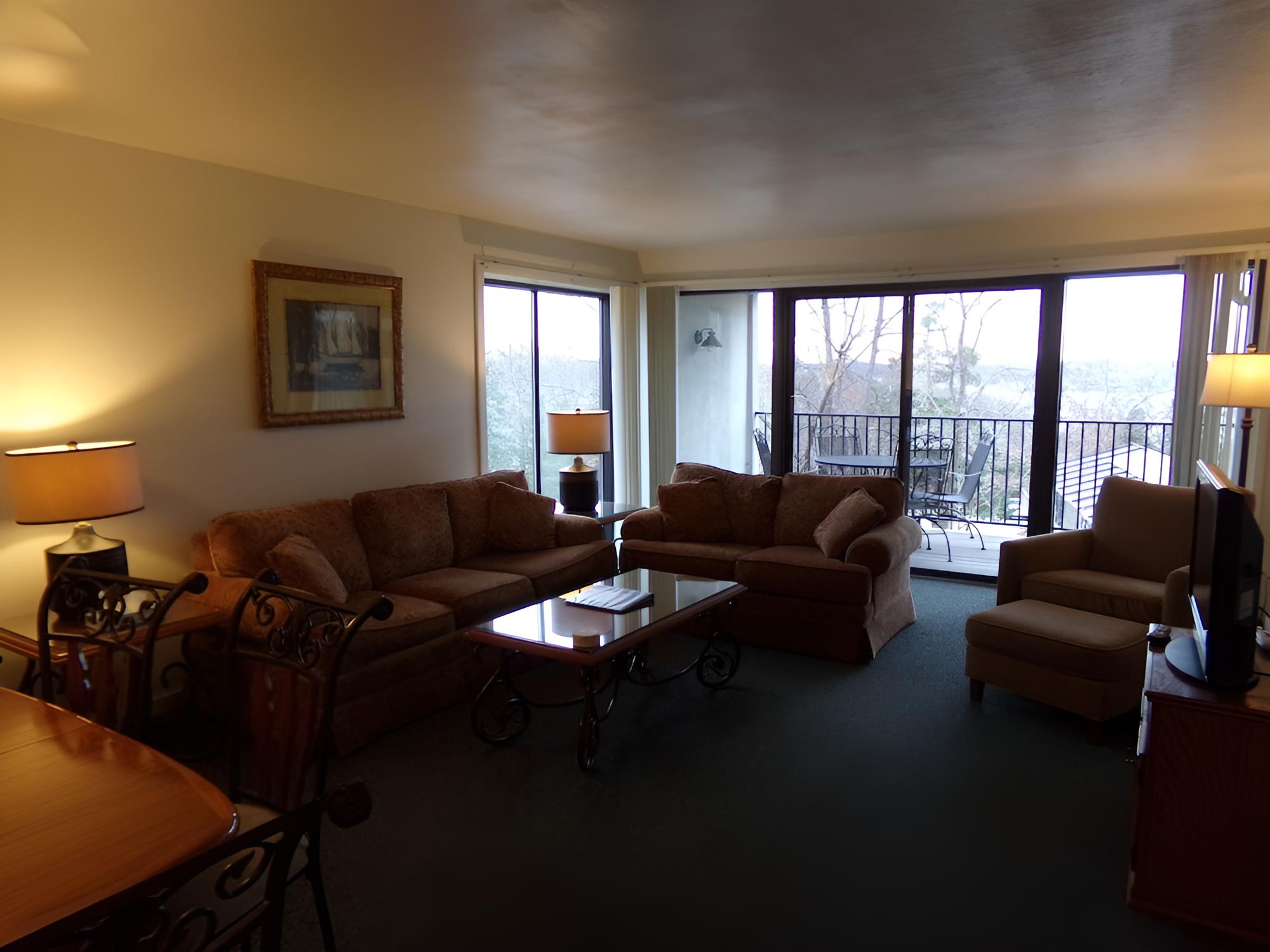 Unit 130 - Small 2 Bedroom Condominium photo 3