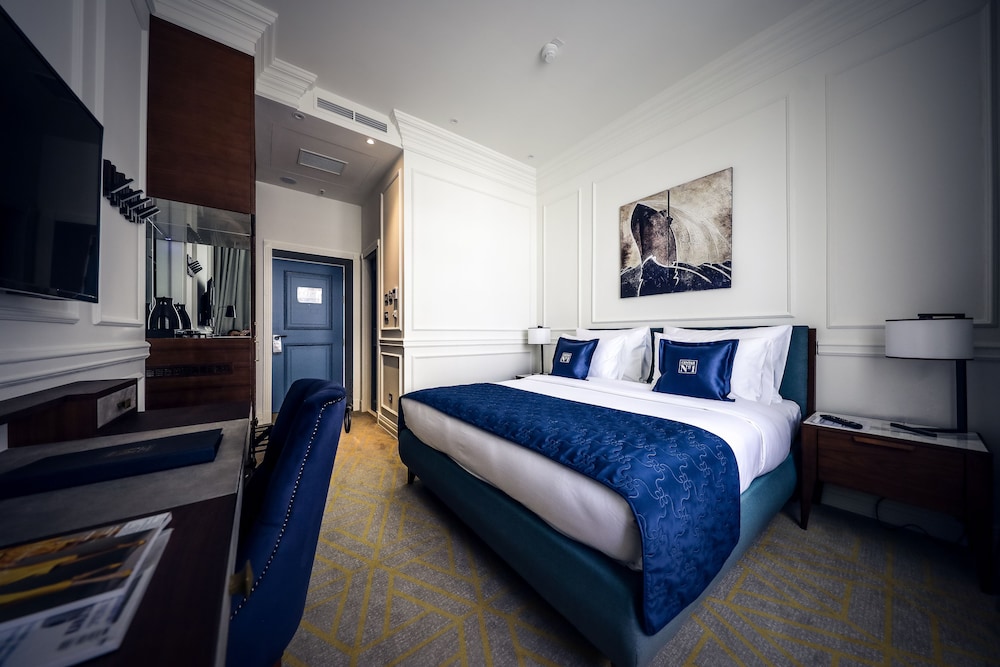 Superior Double Room, 1 King Bed, City View photo 1