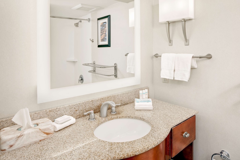 Suite, 2 Bedrooms, Non Smoking - Photo 6