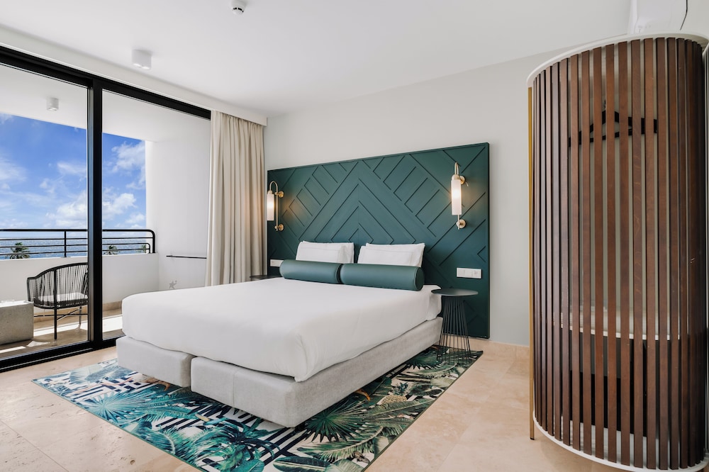 Suite, 1 King Bed
