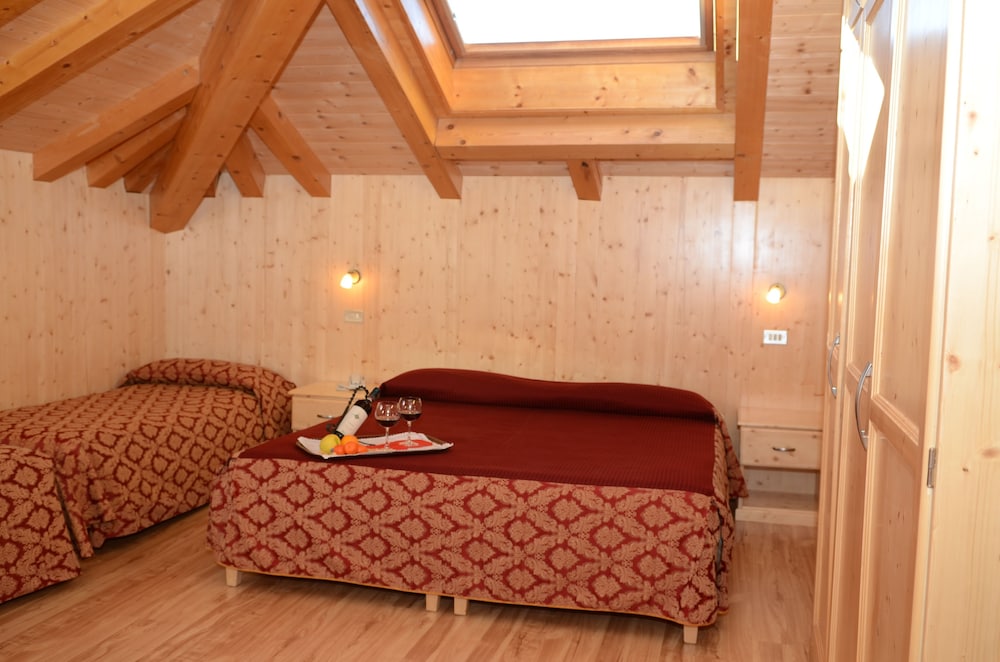Quadruple Room photo 1