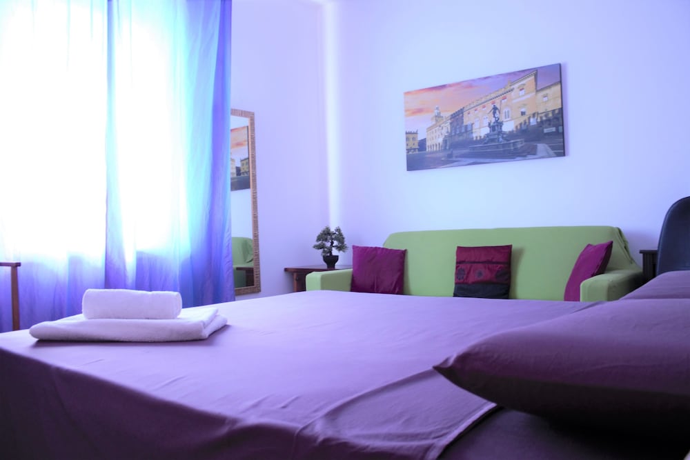 Superior Condo, 2 Bedrooms, Kitchen, Garden Area
