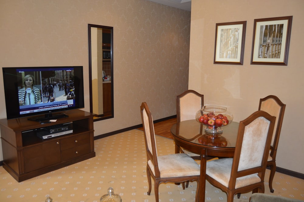 Suite, 1 Bedroom photo 2