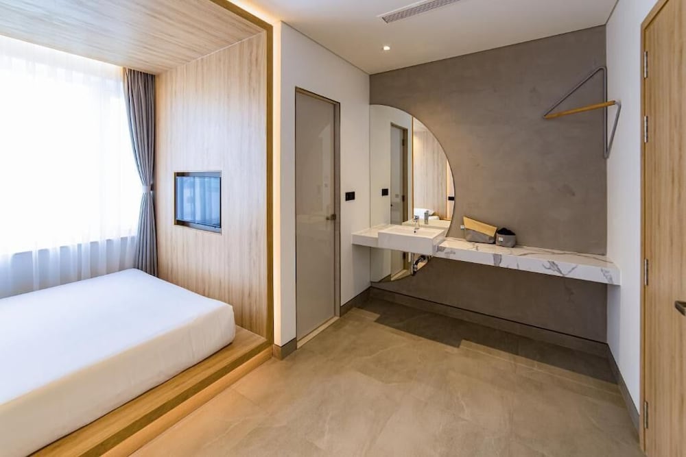 Superior Room, Non Smoking, City View photo 2