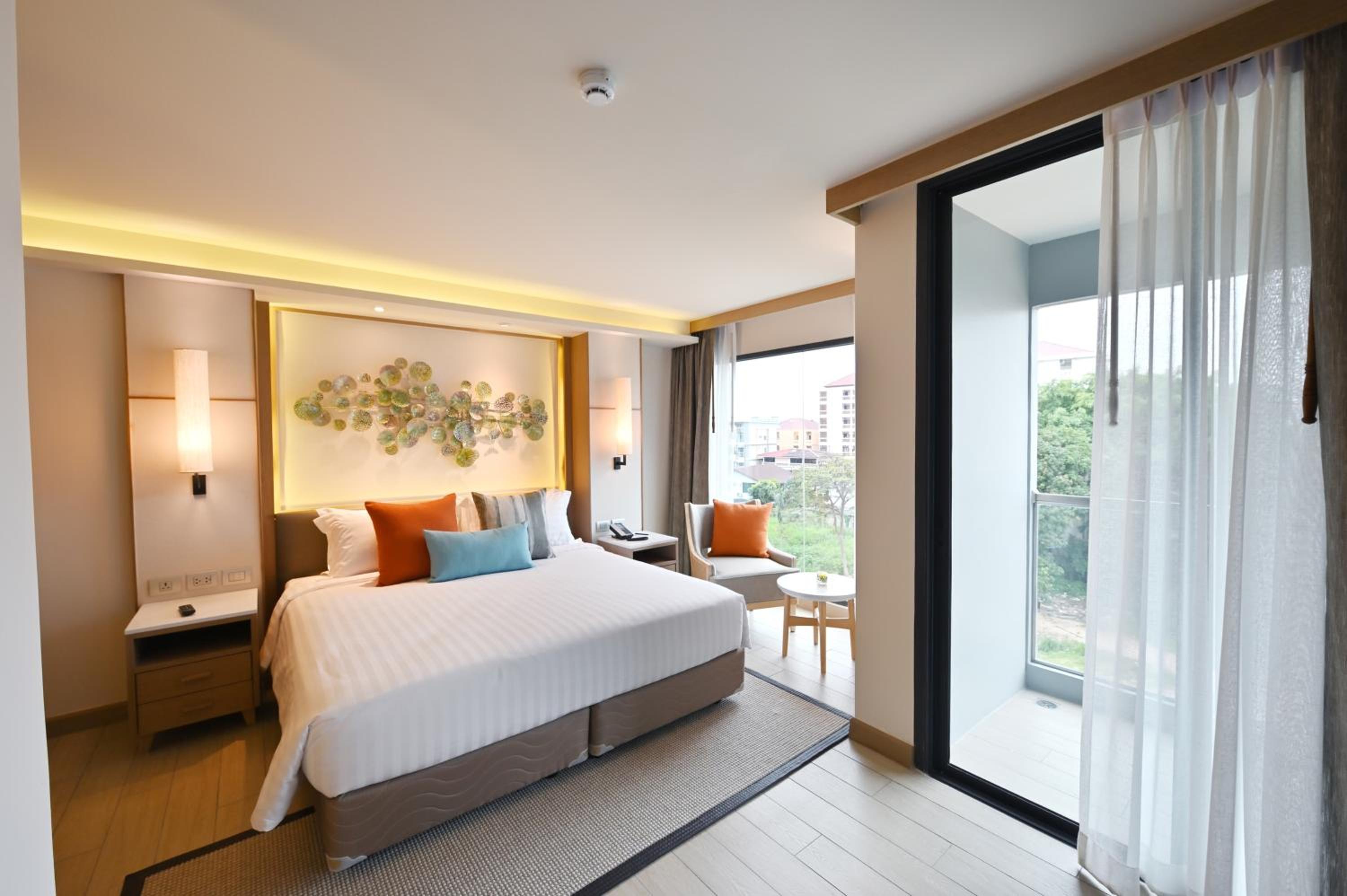 Double or Twin Room - Photo 8