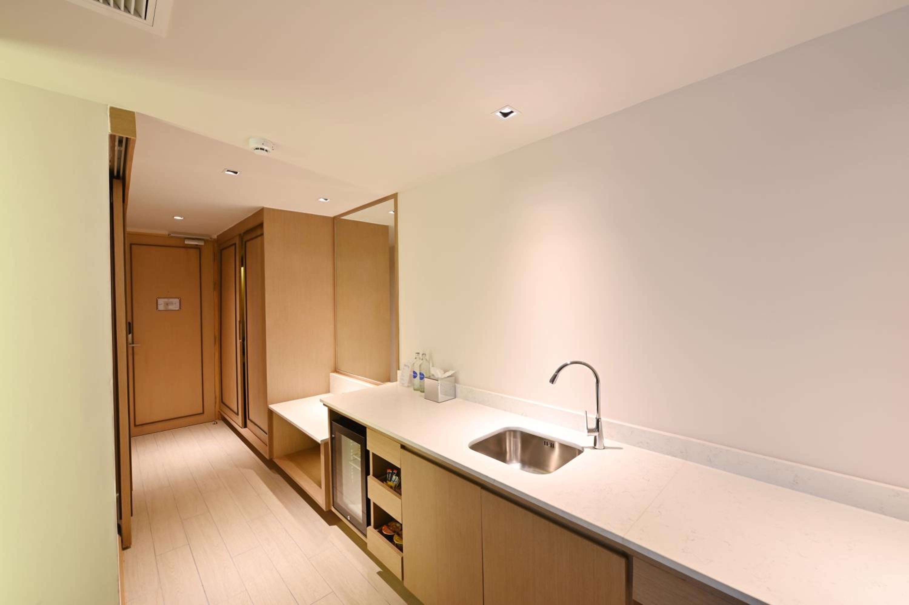 Double or Twin Room - Photo 11
