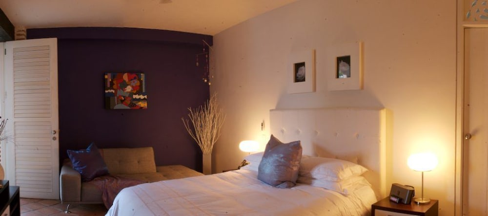Luxury House photo 1