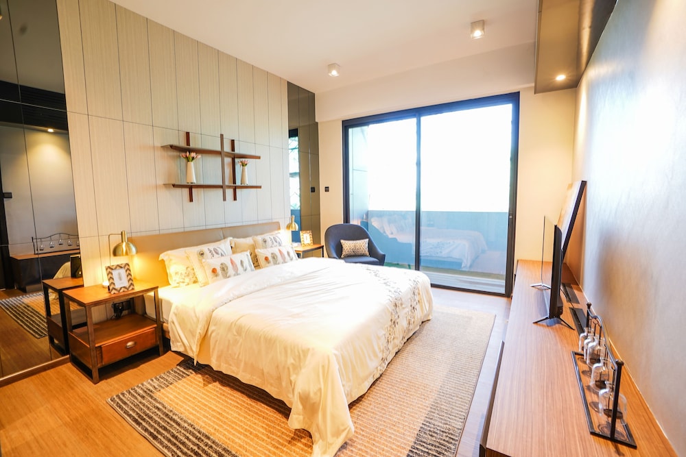 Premium Suite