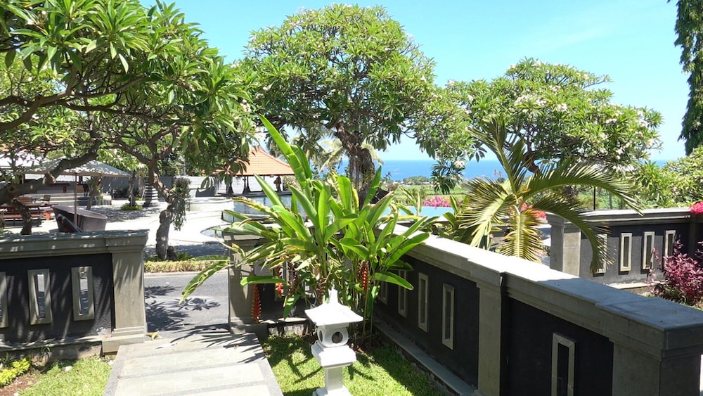 Suite Room, Pool View photo 2