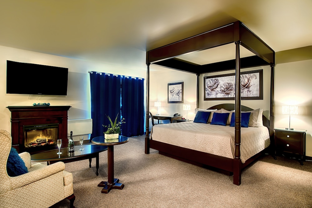 Luxury Studio Suite, 1 King Bed photo 1