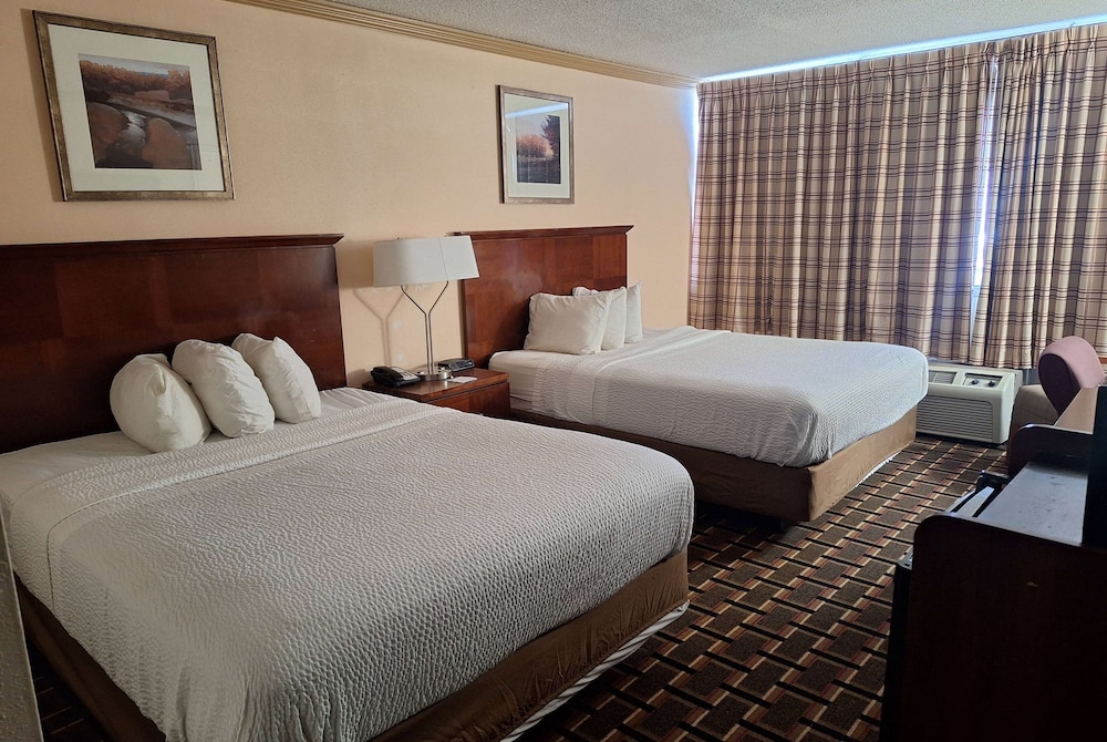 Room, 2 Queen Beds, Accessible - Photo 3