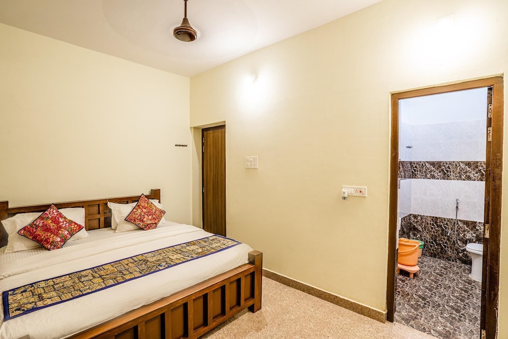 Standard Room - Photo 7