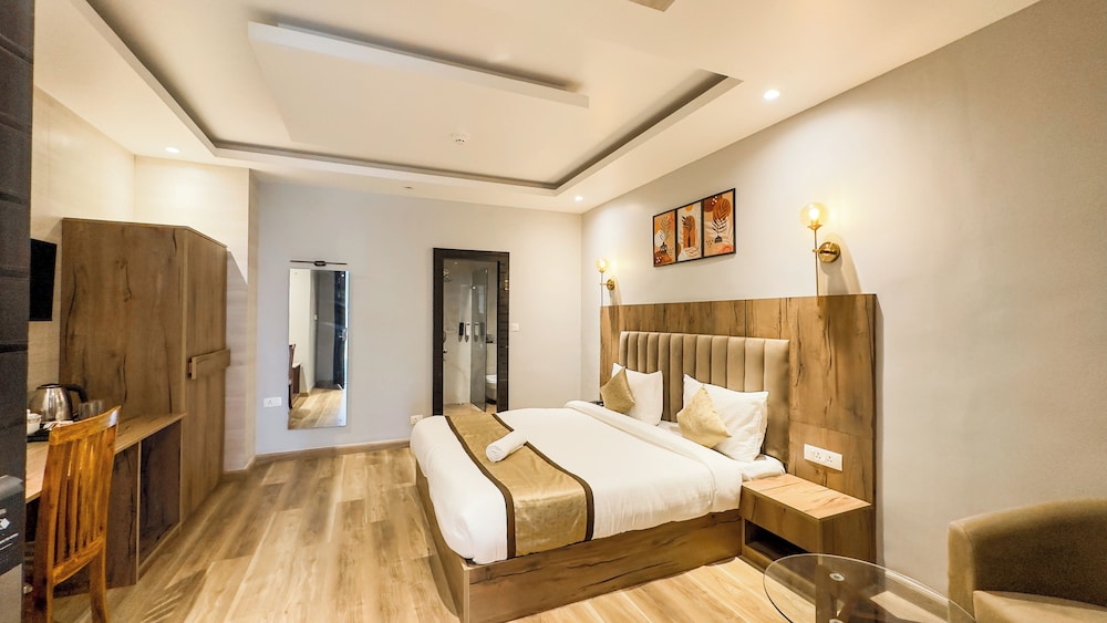 Deluxe Room - Photo 1