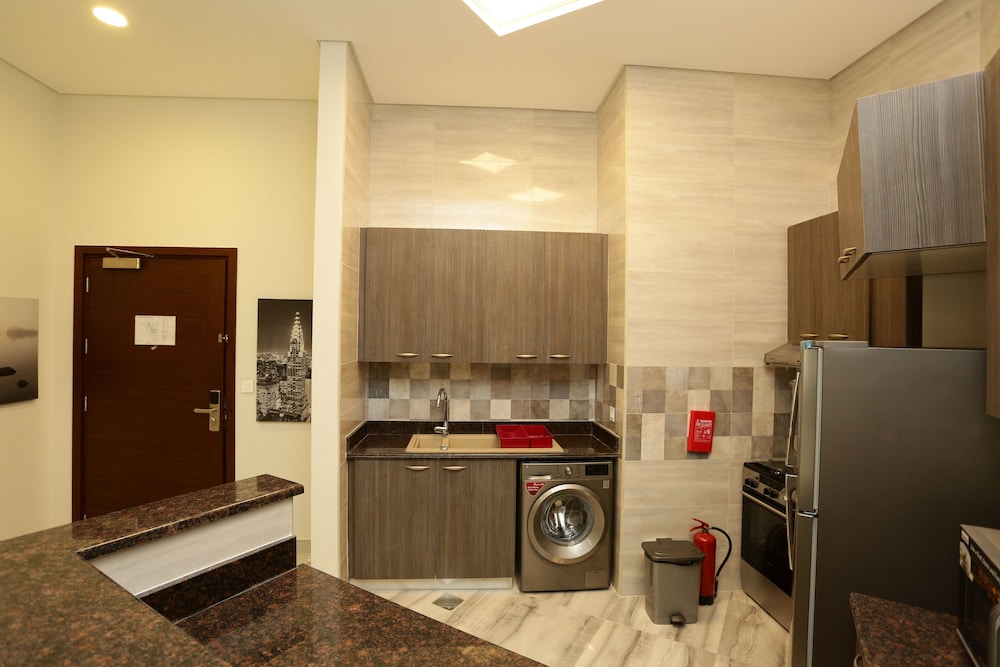 Economy Apartment photo 2