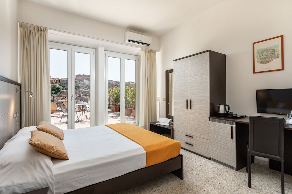 Superior Room, City View - Photo 1
