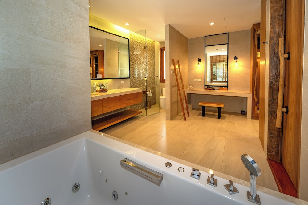 Tropical Pool Villa - Photo 17