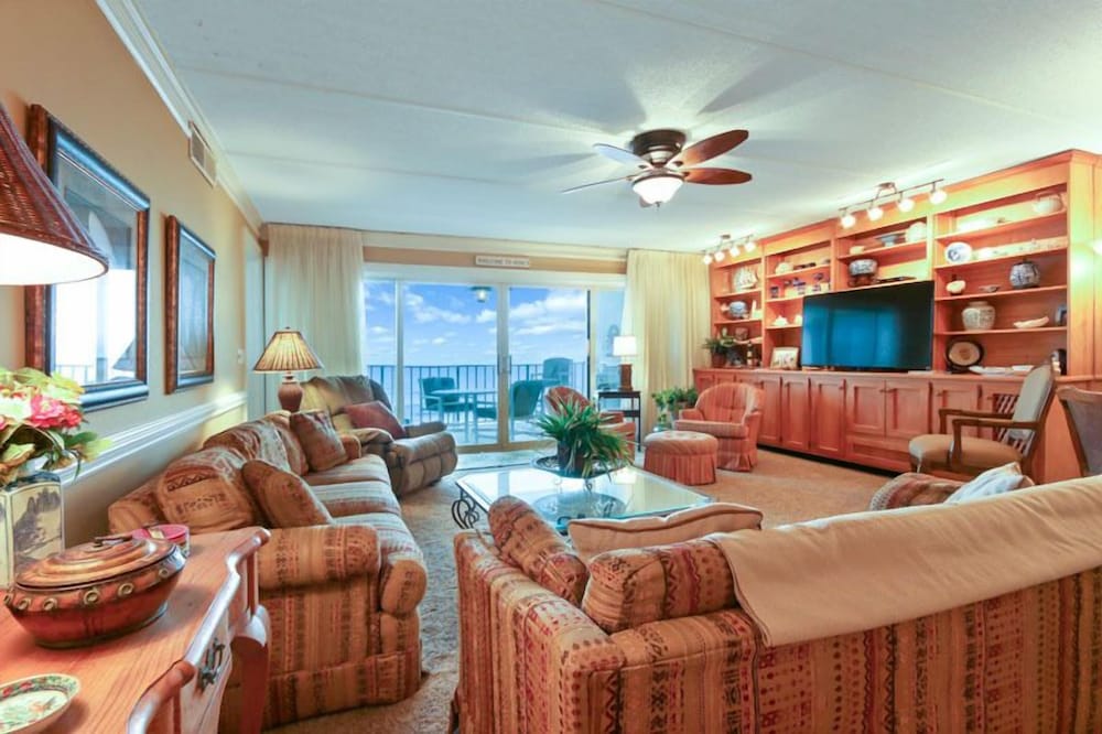 Condo, 3 Bedrooms, Balcony, Ocean View (Amelia South - H6)