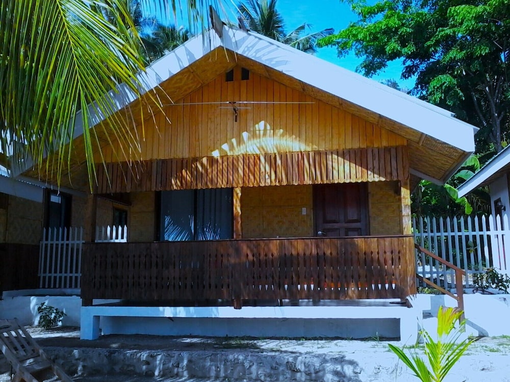 Beachfront Cabana - Photo 3