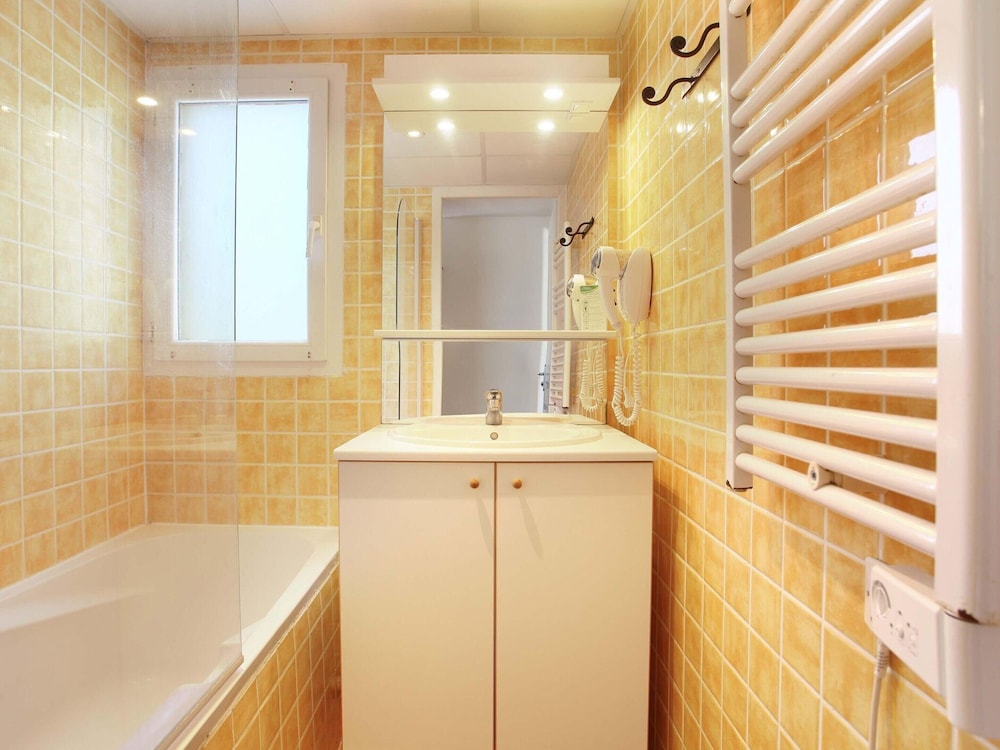 Deluxe Triple Room - Photo 2