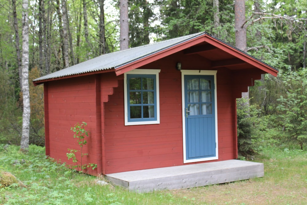 Economy Cottage, Shared Bathroom (4 adults, Excluding Linen/Towels) photo 2