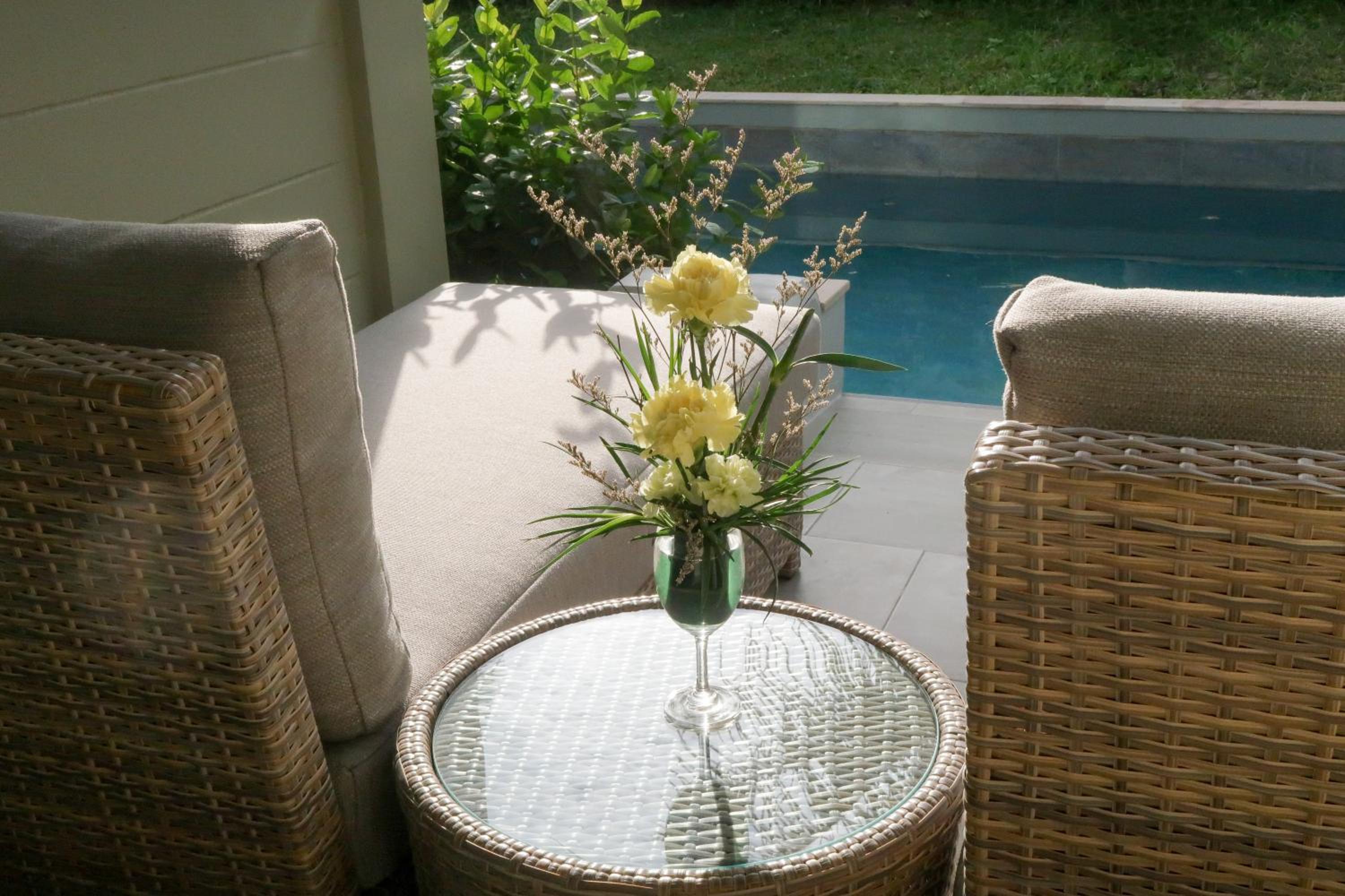 Deluxe Family Room  with Pool Access - Photo 20