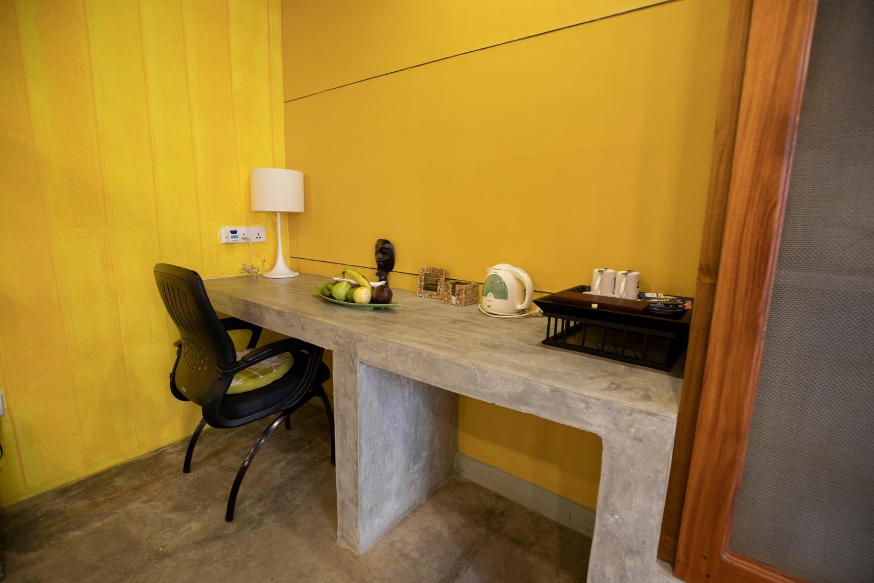 One-Bedroom Suite - Photo 6