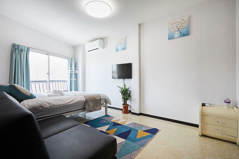 Apartment for 8 Guests, 3F photo 1