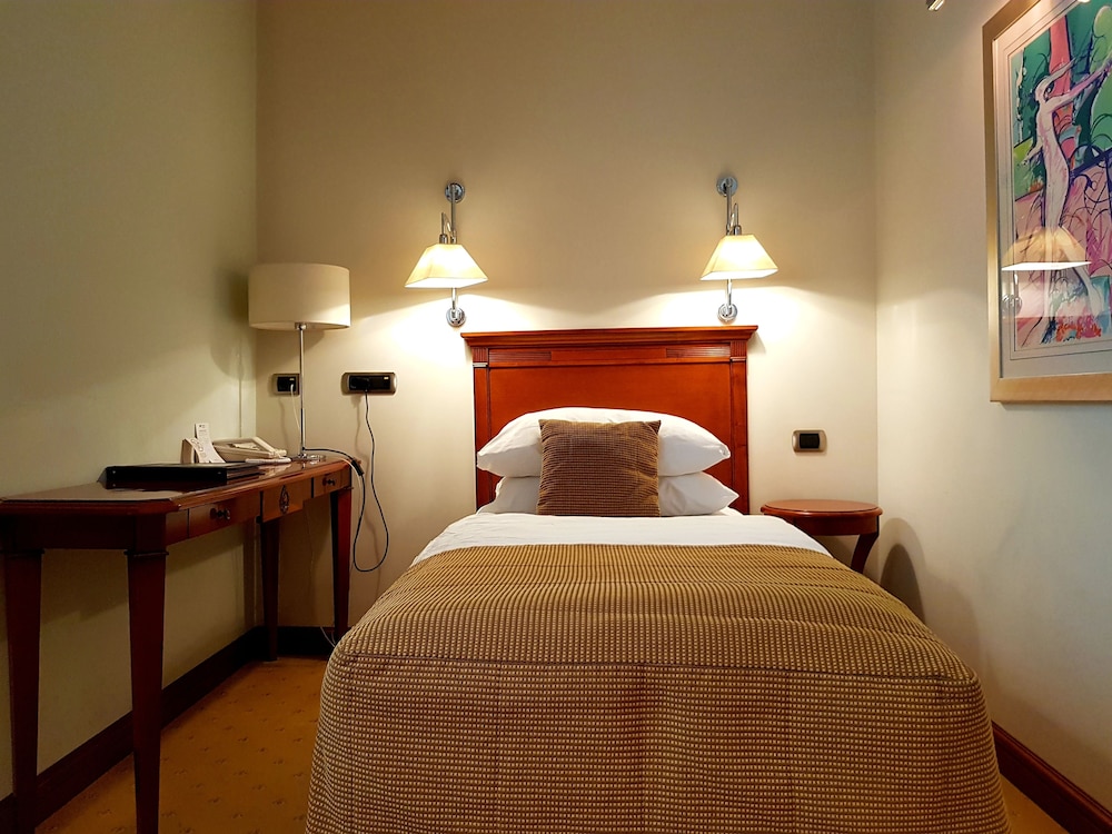 Deluxe Room, 1 Twin Bed, Accessible (Quiet Location) photo 2