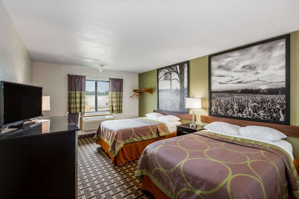 Room, 2 Double Beds, Non Smoking - Photo 1