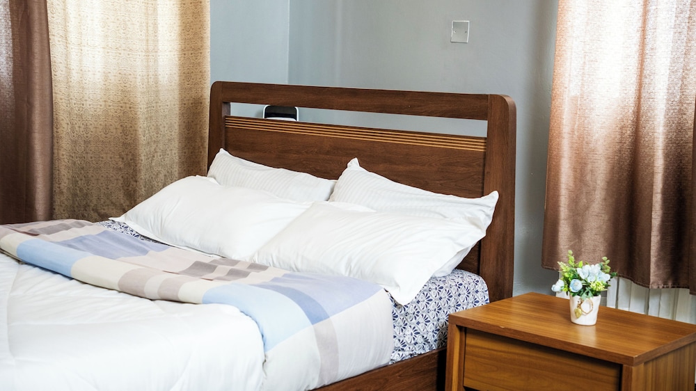 Luxury Single Room