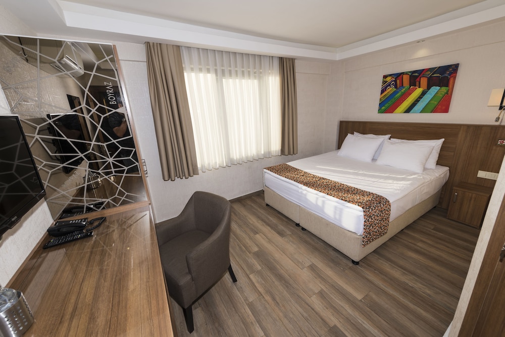 Standard Double or Twin Room photo 2