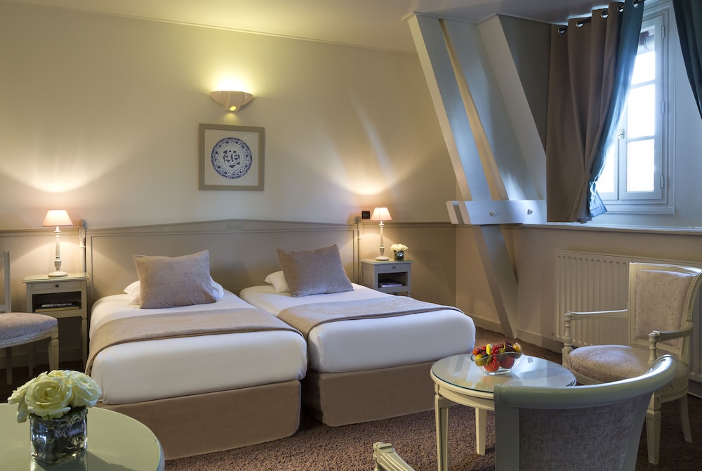Superior Room (Château) - Photo 3