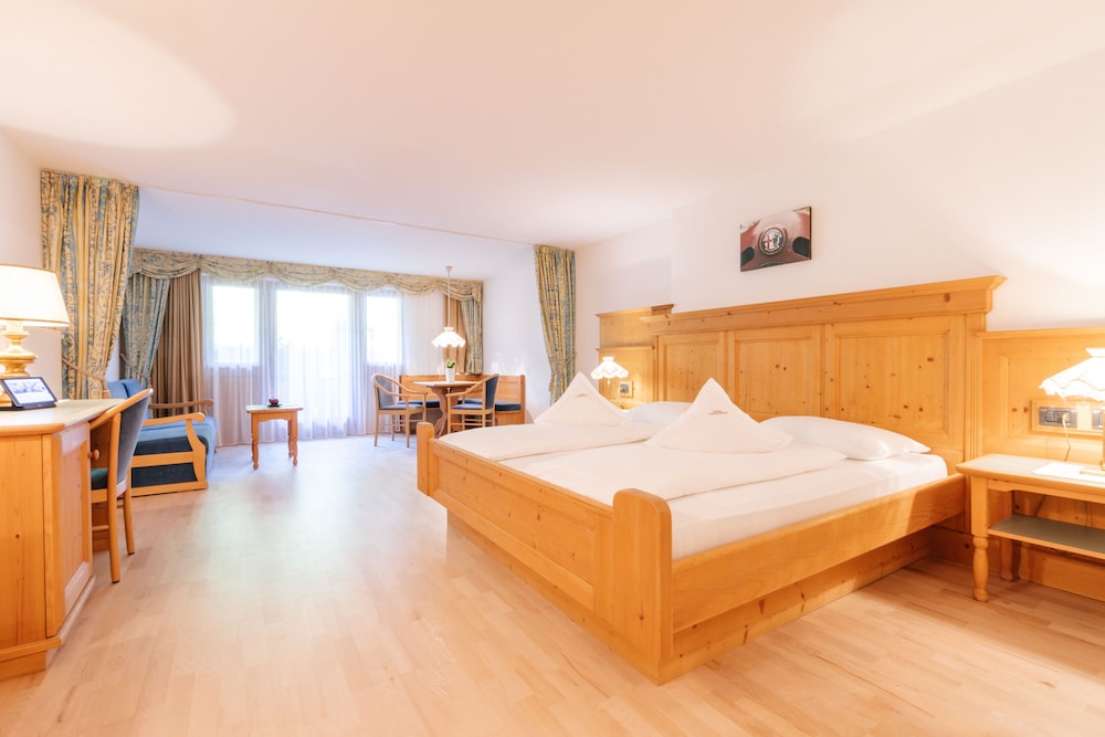 Junior Suite, Balcony, Mountain View photo 1