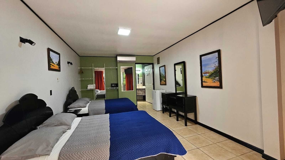Standard Room, 2 Double Beds, Pool View